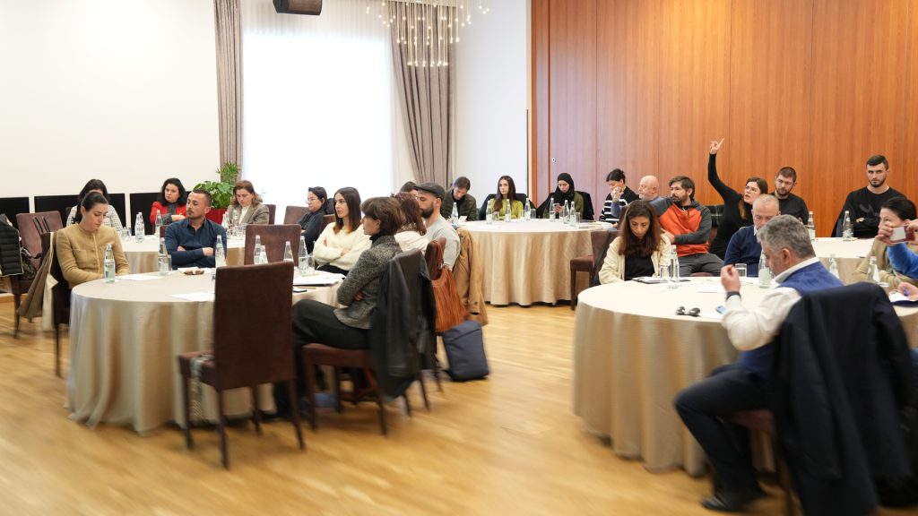 In December, GreenAL organized a training session in Tirana as part of its grant program, focusing on Project Cycle Management (PCM).